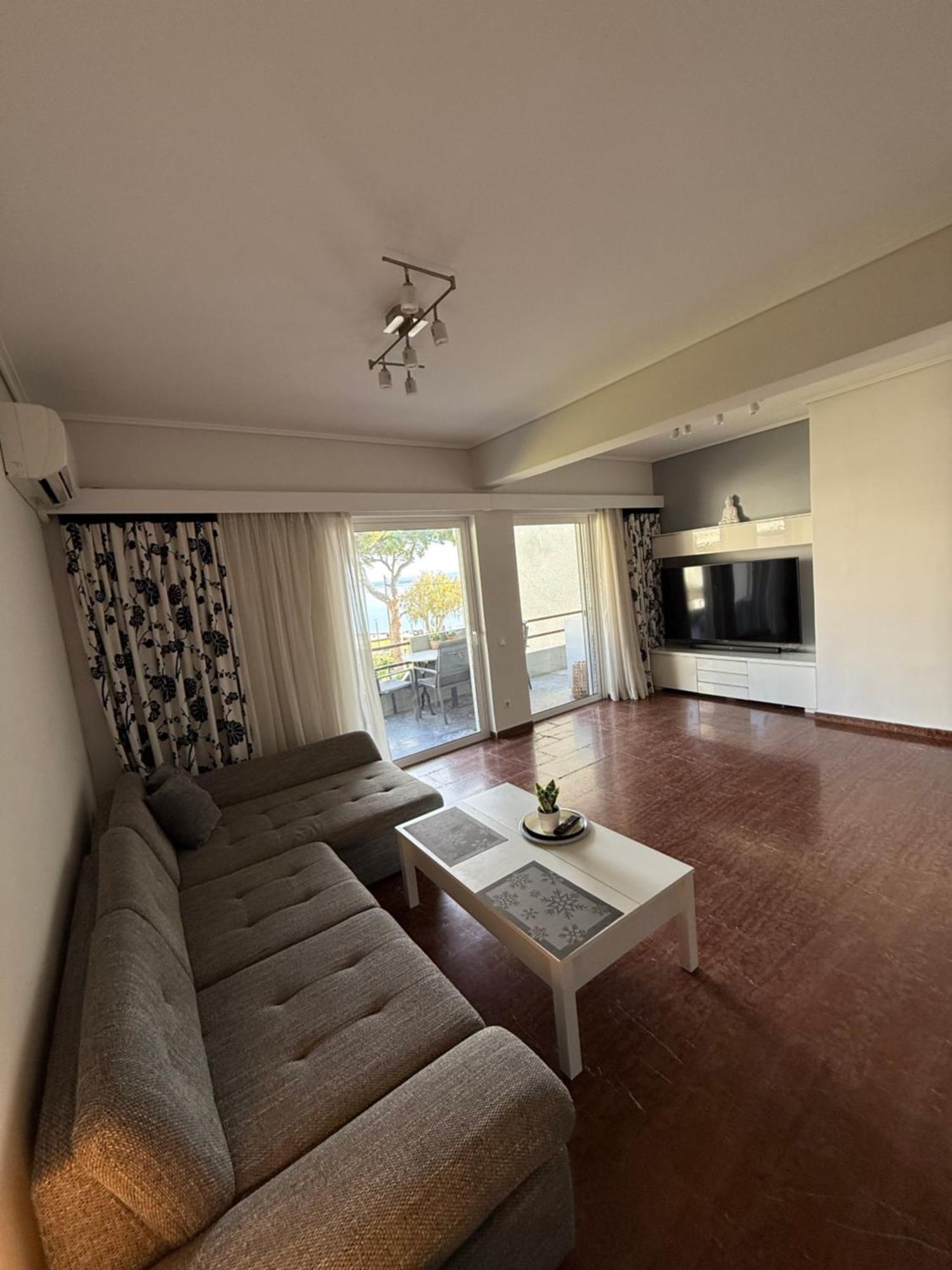 Blue Vision Apartment Nea Makri Luaran gambar